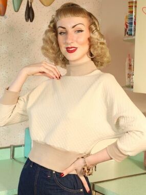 Freddie’s of Pinewood Cream Diamond Beatnik Sweater